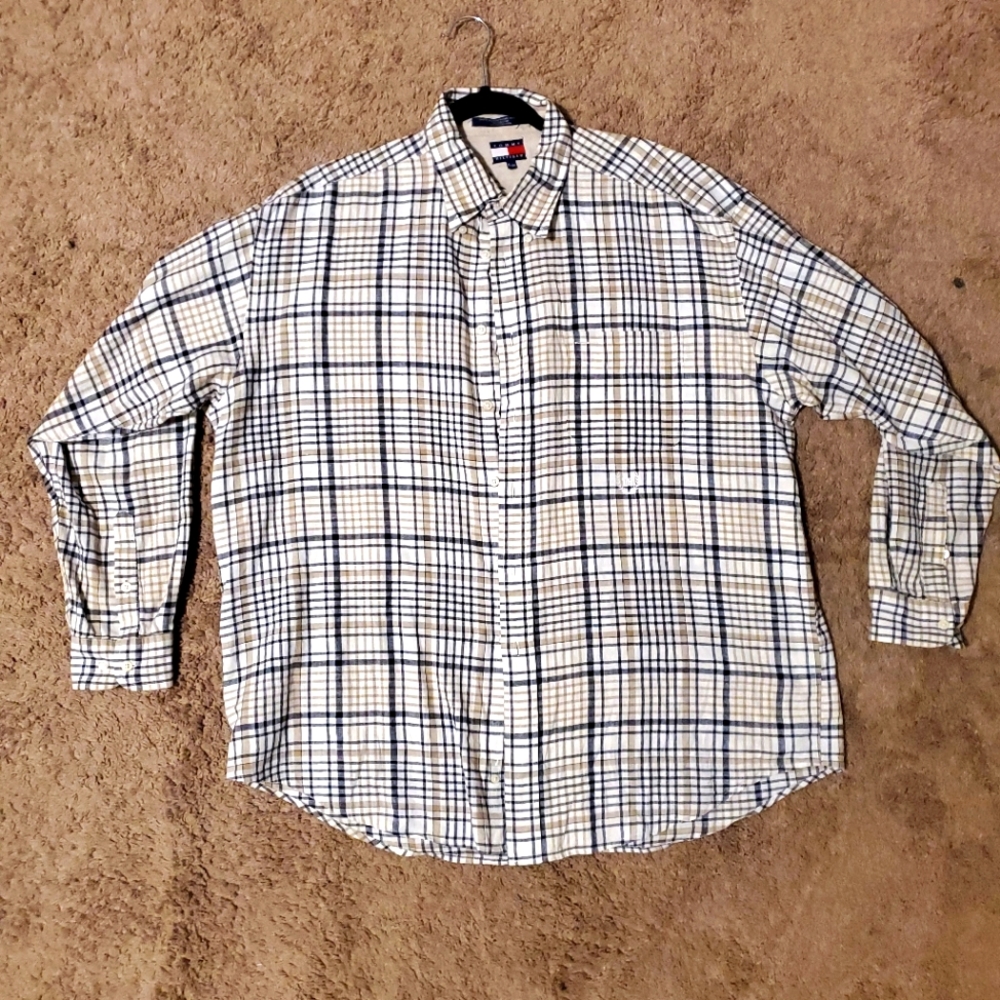 MENS TOMMY HILFIGER BUTTON DOWN SIZE XL.